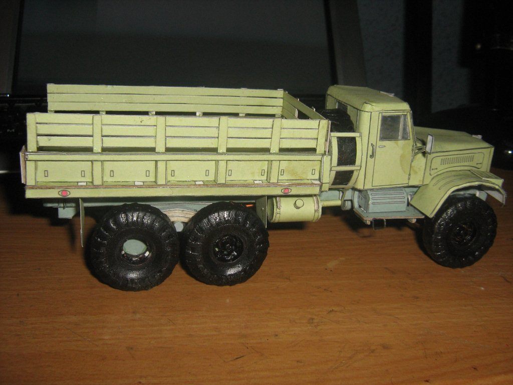Novamodel - 1 - Грузовой автомобиль КрАЗ-255Б, масштаб 1:32 magazine