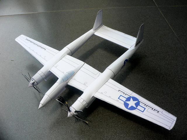Самолет-разведчик Hughes XF-11 paper model