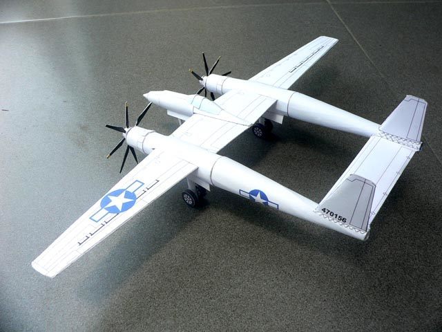 Самолет-разведчик Hughes XF-11 paper model