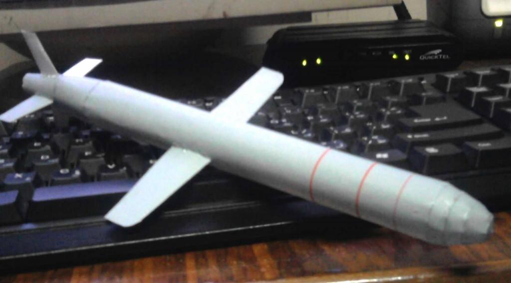 Ракета Томагавк paper model