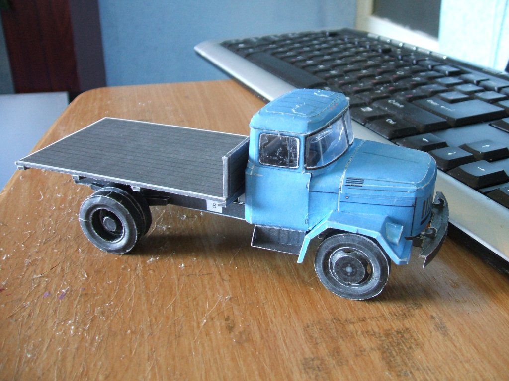 Novamodel - 21 - Бортовой грузовик Амур-53131, масштаб 1:43 magazine