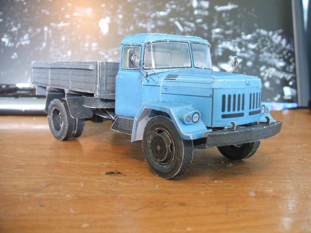 Novamodel - 21 - Бортовой грузовик Амур-53131, масштаб 1:43 magazine