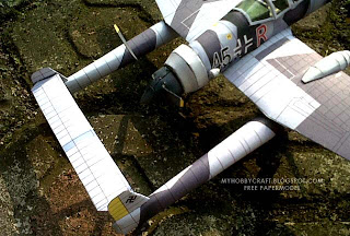 Штурмовик Junkers Ju EF112 paper model