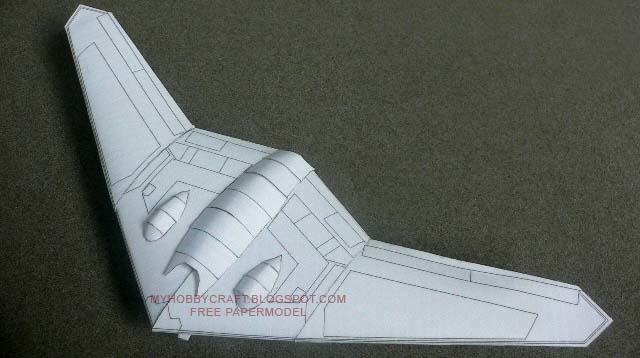 Беспилотный самолет RQ-170 Sentinel paper model