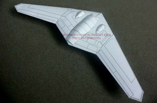 Беспилотный самолет RQ-170 Sentinel paper model