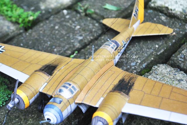 Бомбардировщик Avia B-71 paper model