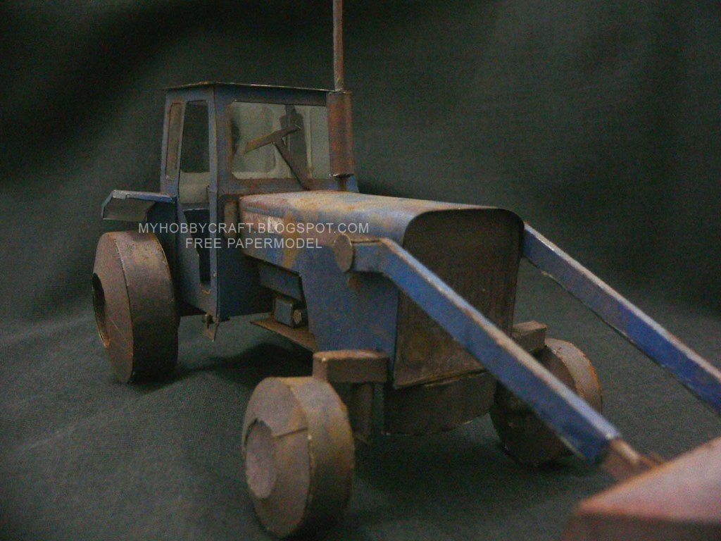Трактор (Барашек Шон) paper model