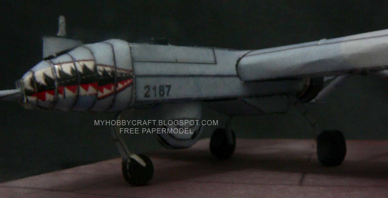 Беспилотный самолет RQ-7 Shadow paper model