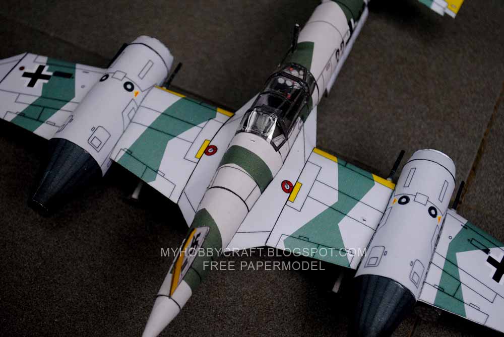 Самолет Messerschmitt Me 207 paper model