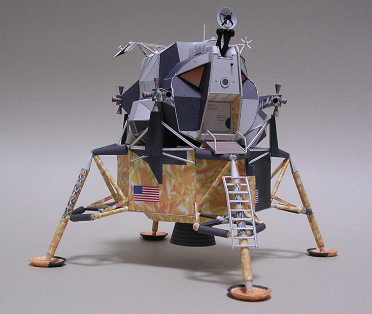Лунный модуль корабля Аполлон paper model