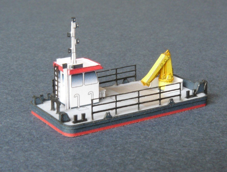 Вспомогательное судно Delta Multi Craft 1000 paper model