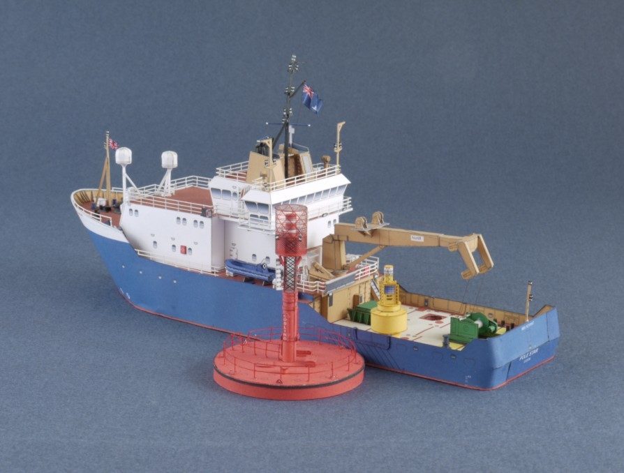 Буй LANBY paper model