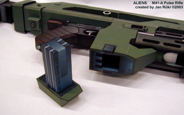 Импульсная винтовка M41-A (Чужие) paper model