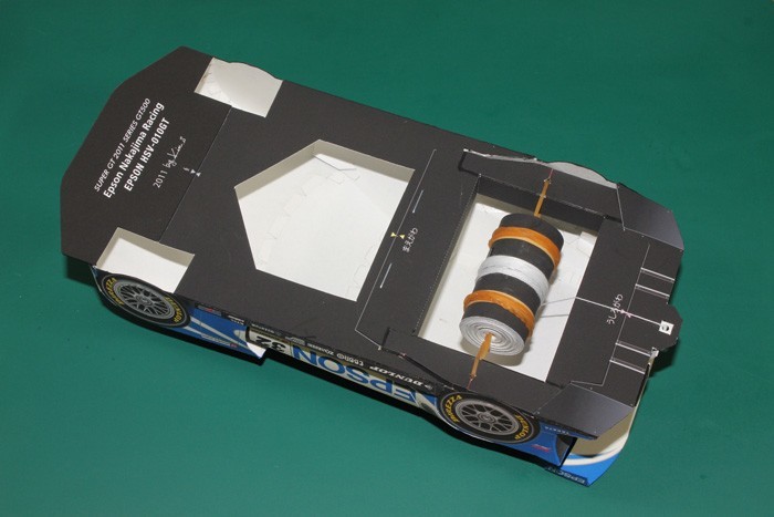 Автомобиль Honda HSV-010 GT 2011 [движущаяся модель] paper model
