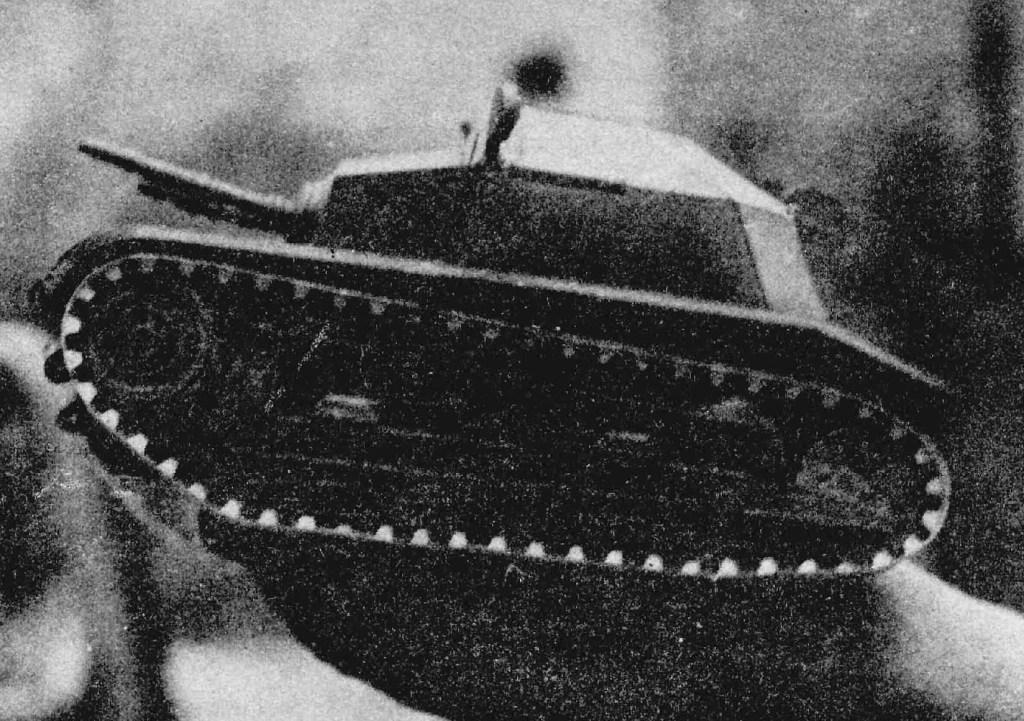 Maly Modelarz - 9/1966 - Безбашенный танк TKS magazine