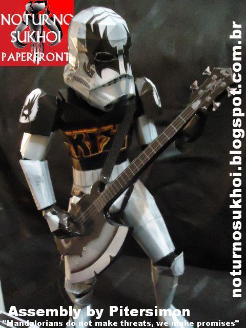 Рок-штурмовик - Музыкант paper model