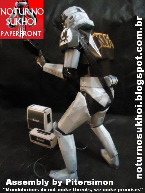 Рок-штурмовик - Музыкант paper model