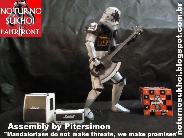Рок-штурмовик - Музыкант paper model