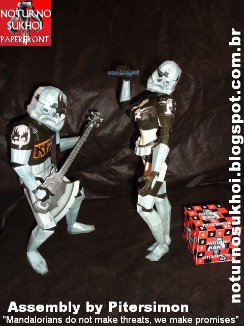 Рок-штурмовик - Бэк-вокалистка paper model