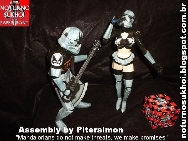 Рок-штурмовик - Бэк-вокалистка paper model
