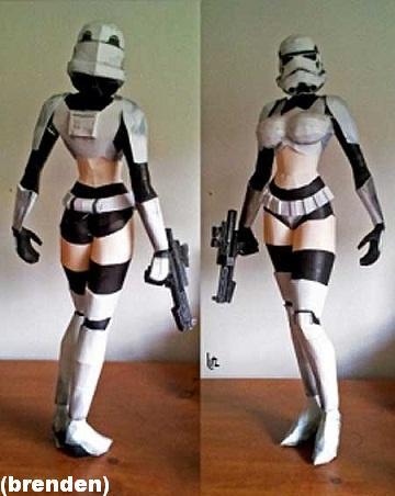 Женщина-штурмовик paper model
