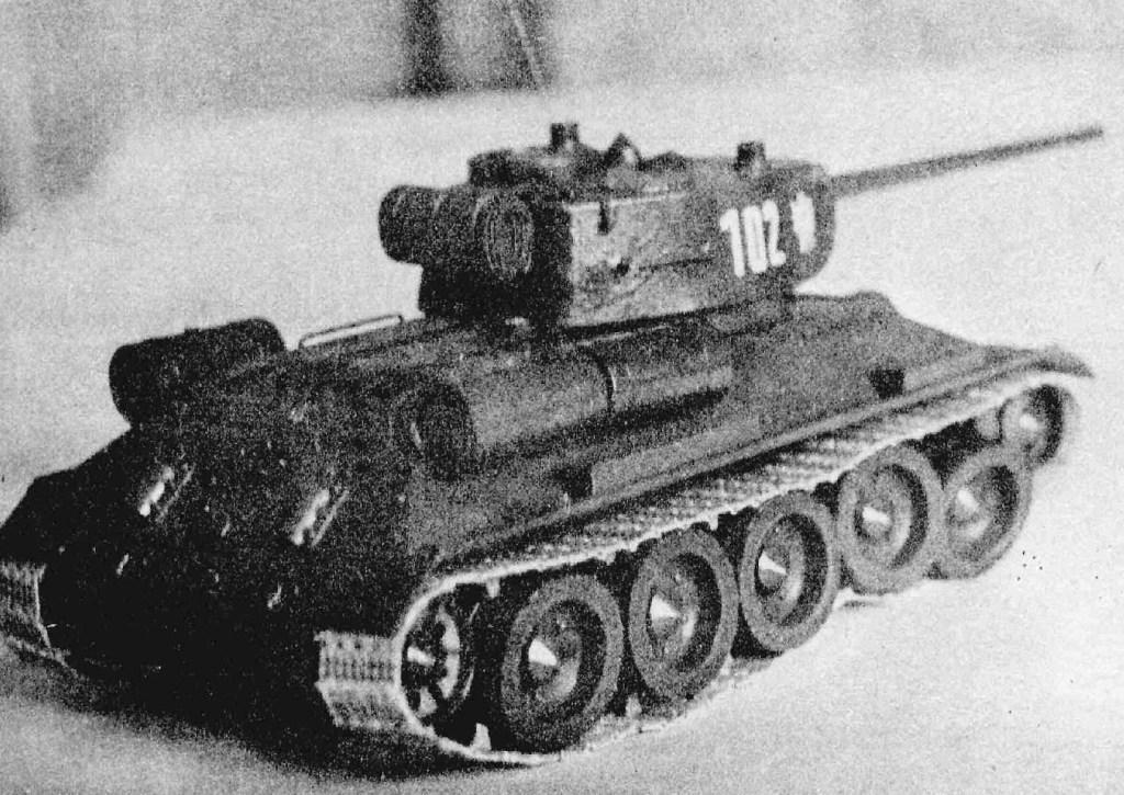 Maly Modelarz - 7/1969 - Танк Т-34-85 Рыжий magazine