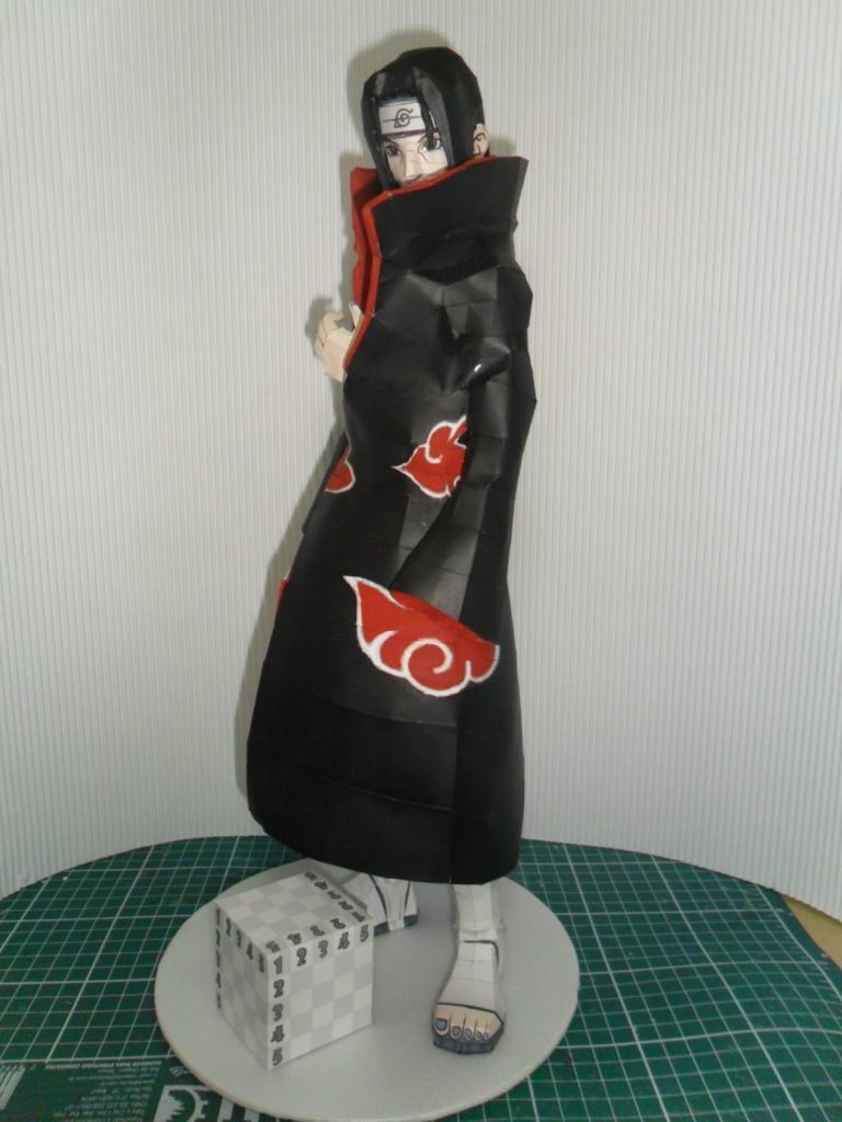 Итачи Учиха (Наруто) paper model