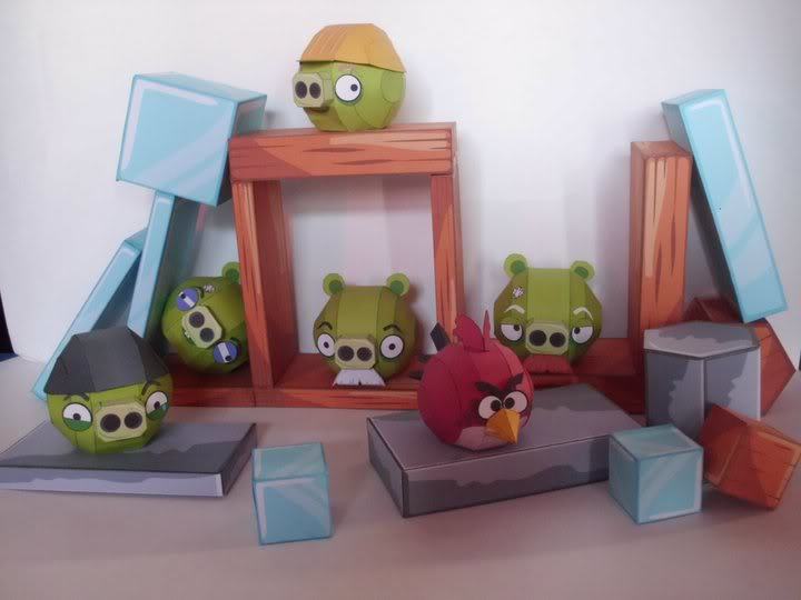 Зеленые свиньи (Angry Birds) paper model