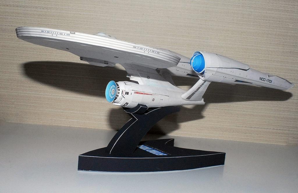 Звездолет Энтерпрайз NCC-1701 (Звездный путь)