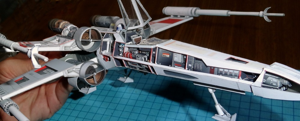 Звездный истребитель X-wing (Звездные войны) paper model