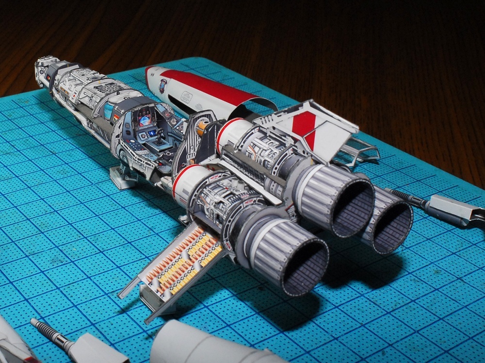 Космический корабль Вайпер МК II (Звездный крейсер Галактика) paper model