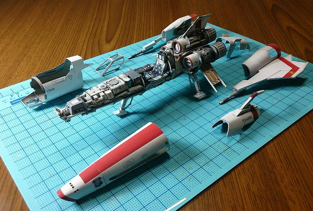 Космический корабль Вайпер МК II (Звездный крейсер Галактика) paper model