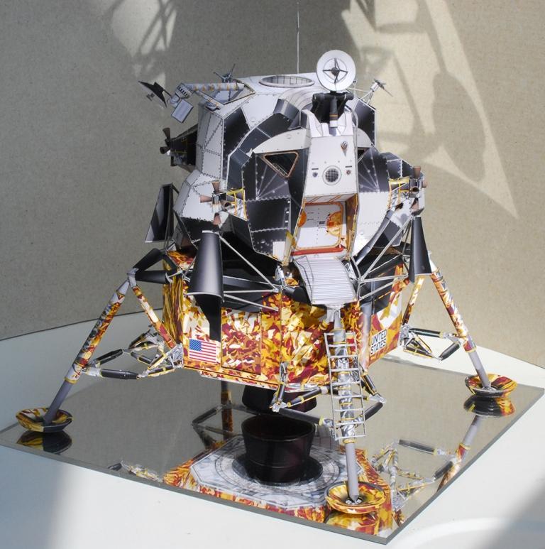 Лунный модуль LM-7 Аквариус (Аполлон-13) paper model