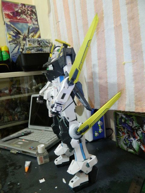 Робот GN-004 Gundam Nadleeh (Gundam) paper model