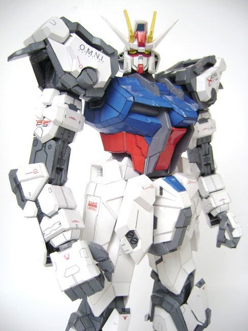 Робот GAT-X105 Strike Gundam (Gundam) paper model