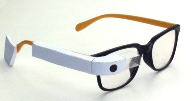 Гарнитура Google Glass paper model