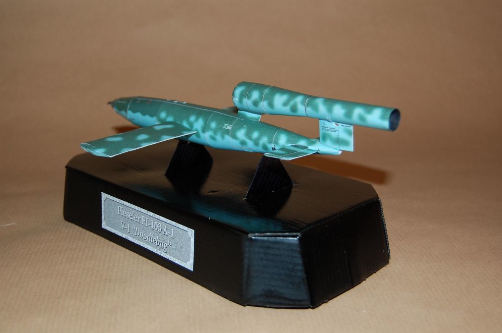 Крылатая ракета Фау-1 paper model