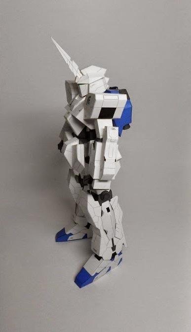 Робот RX-0 Unicorn Gundam (Gundam), масштаб 1:96 paper model