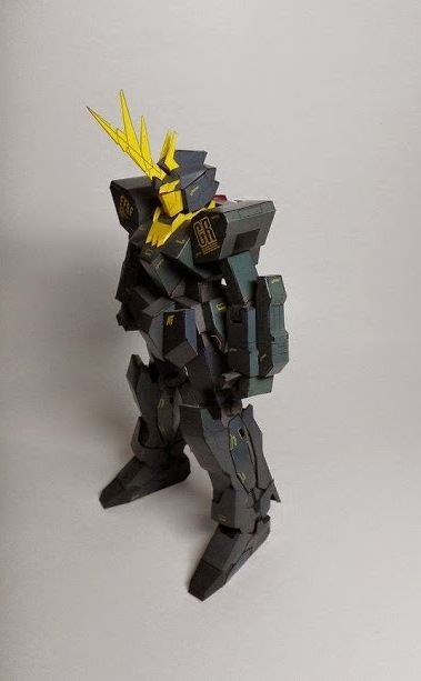 Робот RX-0 Unicorn Gundam 02 Banshee (Gundam) paper model