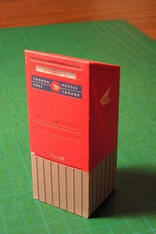 Канадский почтовый ящик paper model