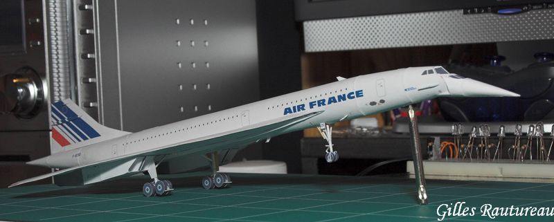 Сверхзвуковой пассажирский самолет Aerospatiale-BAC Concorde Air France paper model