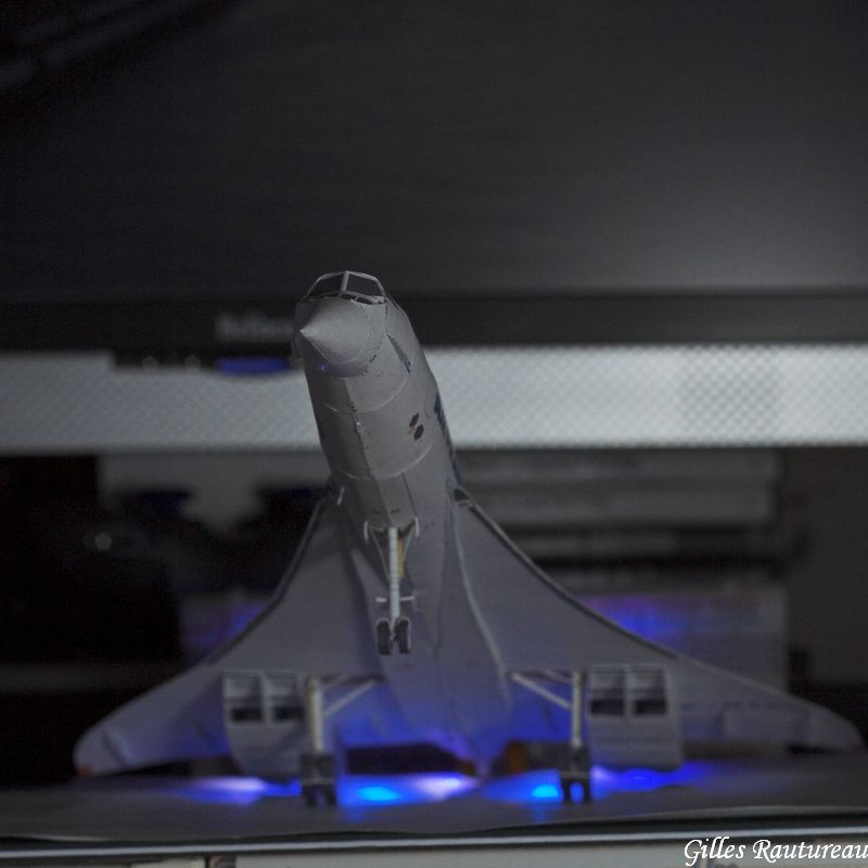 Сверхзвуковой пассажирский самолет Aerospatiale-BAC Concorde Air France paper model