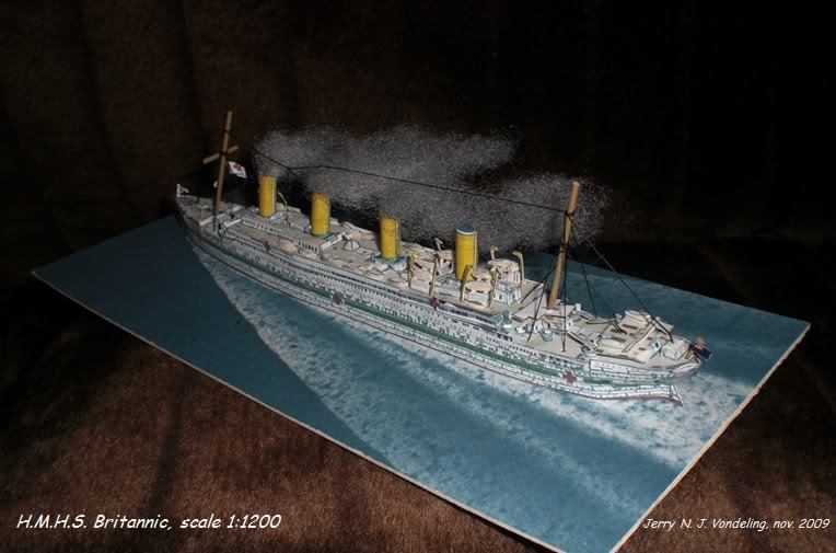Госпитальное судно Британник (вид 1915 года) paper model