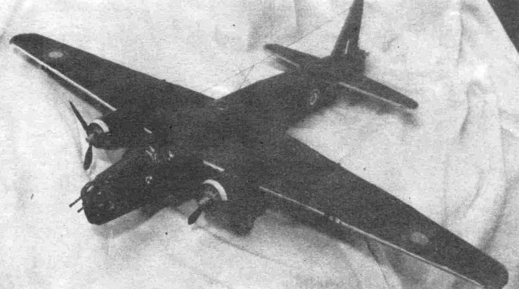 Maly Modelarz - 10-11/1984 - Бомбардировщик Vickers Wellington Mk.III magazine