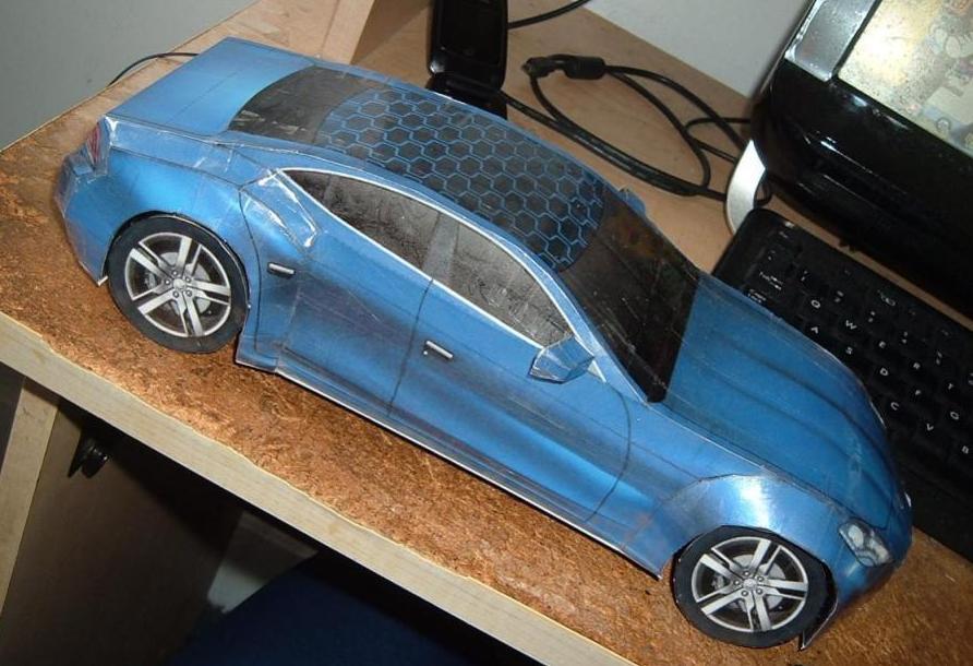 Автомобиль Fisker Karma paper model