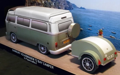 Автомобиль Volkswagen Transporter T2 Danbury Camper paper model