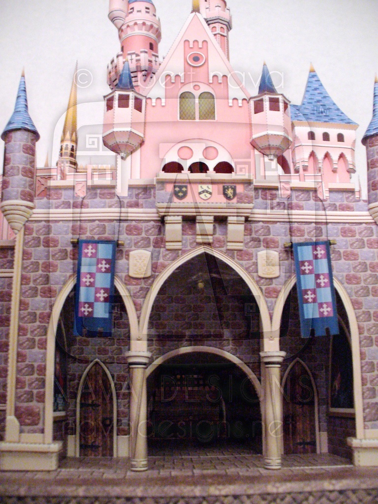 Замок Спящей красавицы (Диснейленд) paper model