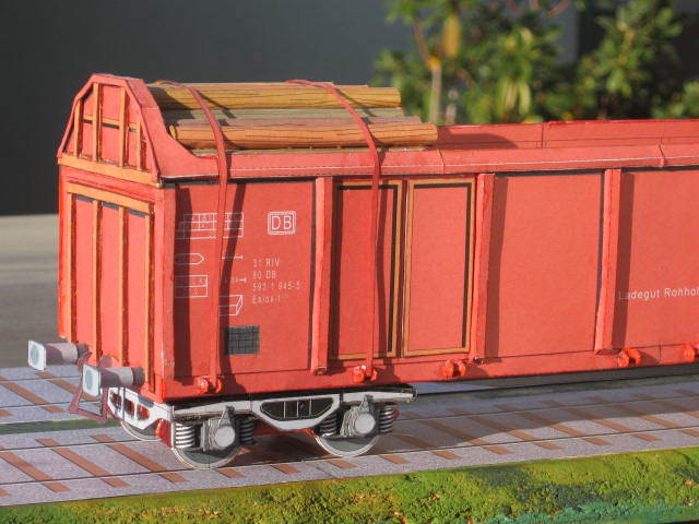 Вагон-лесовоз paper model