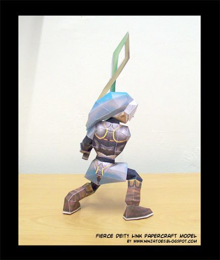 Линк в маске Свирепого божества (The Legend of Zelda) paper model