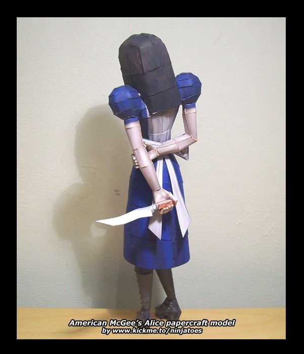 Алиса (American McGee-s Alice) paper model
